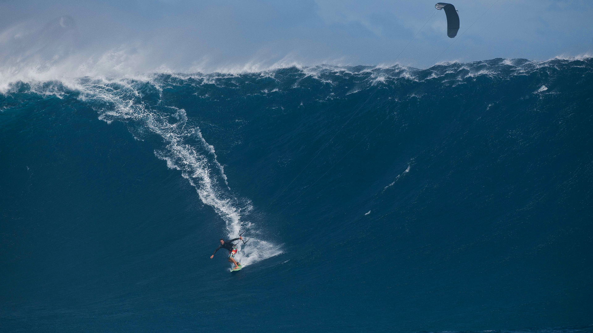 kitesurf wallpaper image - Ben Wilson on what must be the biggest wave ever kitesurfed - in resolution: High Definition - HD 16:9 1920 X 1080