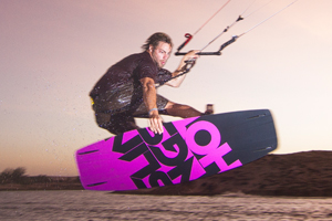 Grabbing some rail on the 2015 Slingshot Asylum board and flying the RPM kite.